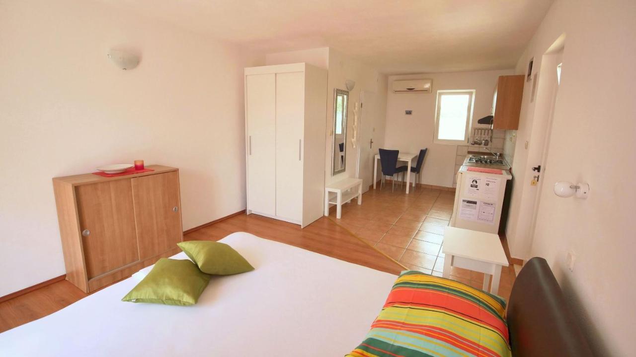 Jadranka Apartment *