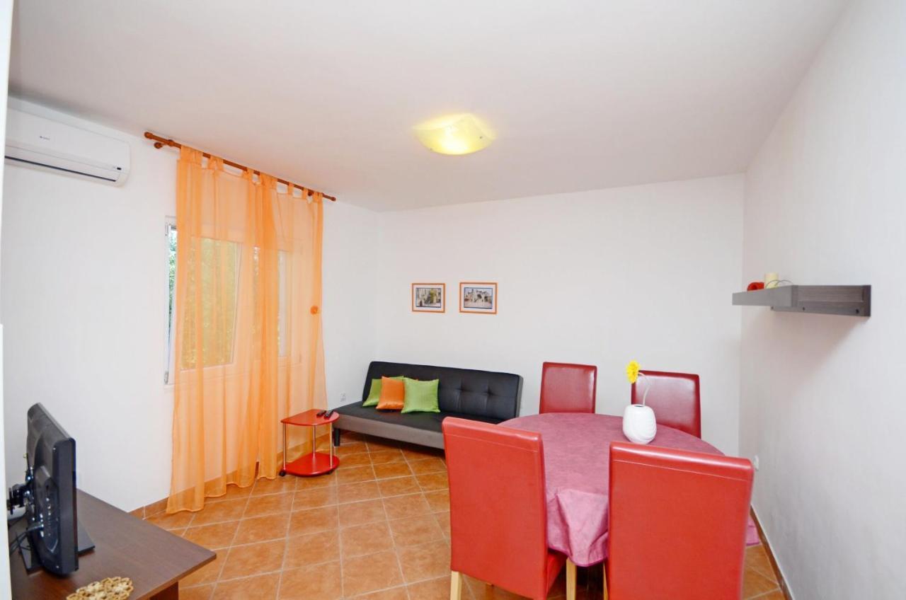 Apartment Jadranka Rogoznica (Sibenik-Knin)